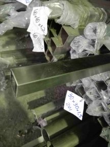 Труба нержавеющая 60х60х2,0 240G AISI 201